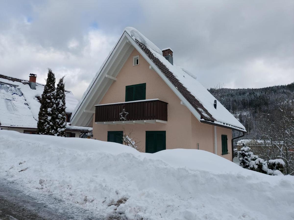 Ferienhaus Barbey Санкт Блазиен Екстериор снимка
